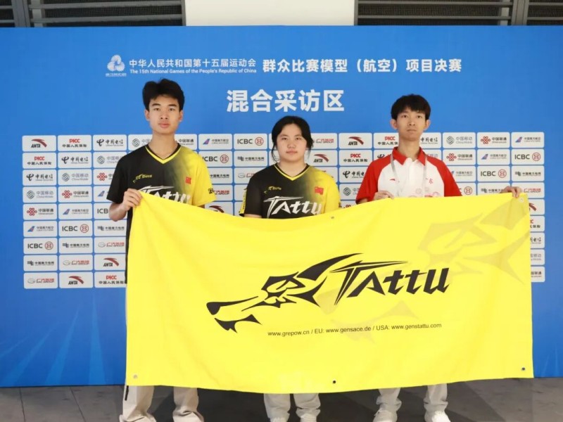 孔海森、何雨瞳、李皓哲